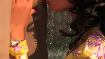 Pool Boy Knows How To Handle a Bitchy Customer Screencap 28 on sinx.preview.netperv.com