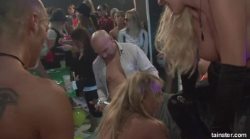 Gash Gamblers Part 4 - Cam 3 Screencap 44 on sinx.preview.netperv.com