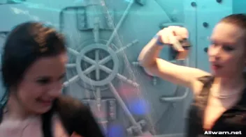 Shower Down With Your Bad Selves! Screencap 6 on sinx.preview.netperv.com