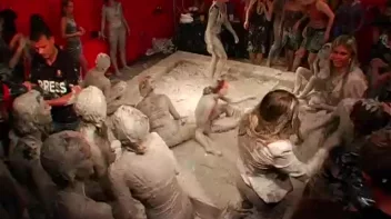 From Satin Queens To Muddy Dogs! Screencap 92 on sinx.preview.netperv.com