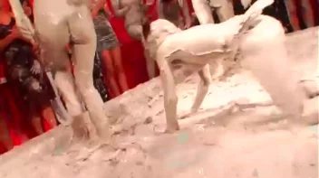 From Satin Queens To Muddy Dogs! Screencap 77 on sinx.preview.netperv.com