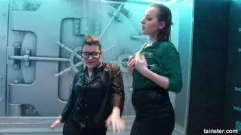 Teasing babes getting dripping wet Screencap 19 on sinx.preview.netperv.com