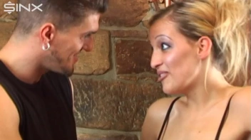 Blonde Hottie Gives Perfect Blowjob Screencap 5 on sinx.preview.netperv.com