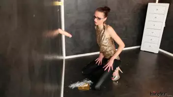 Slot For A Slut Screencap 26 on sinx.preview.netperv.com