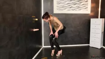 Slot For A Slut Screencap 7 on sinx.preview.netperv.com