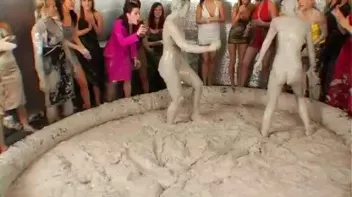 Going For Gold In The Mud Screencap 21 on sinx.preview.netperv.com