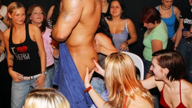 Latest deal - Party Hardcore Vol. 21 Part 3