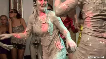 Alex Roars Her Way Through This Mud Battle! Screencap 88 on sinx.preview.netperv.com