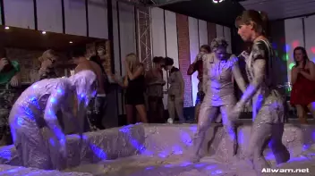 Alex Roars Her Way Through This Mud Battle! Screencap 100 on sinx.preview.netperv.com