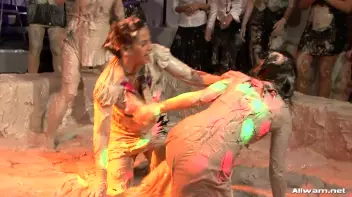 Alex Roars Her Way Through This Mud Battle! Screencap 52 on sinx.preview.netperv.com