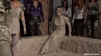 Alex Roars Her Way Through This Mud Battle! Screencap 72 on sinx.preview.netperv.com