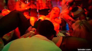 COCKS 'N' CLITS Construction Company Part 1 - Main Edit Screencap 40 on sinx.preview.netperv.com