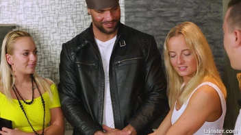 Golden Shower That Lovely Yellow Flower! Screencap 5 on sinx.preview.netperv.com