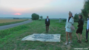 Mud Wrestling Babes Messy Catfighting Screencap 8 on sinx.preview.netperv.com