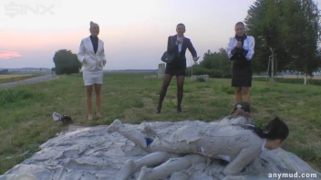 Mud Wrestling Babes Messy Catfighting Screencap 19 on sinx.preview.netperv.com