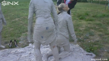 Mud Wrestling Babes Messy Catfighting Screencap 38 on sinx.preview.netperv.com