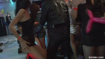 Welcome To The Mad House Part 1 - Cam 2 Screencap 78 on sinx.preview.netperv.com