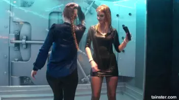 Soaking wet babes shaking their booties Screencap 53 on sinx.preview.netperv.com