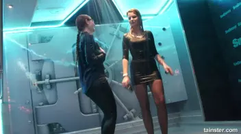 Soaking wet babes shaking their booties Screencap 59 on sinx.preview.netperv.com