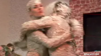 Eurobabes with Mud Rage Screencap 31 on sinx.preview.netperv.com