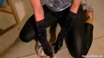 That's One Way To Dye Your Hair... Screencap 52 on sinx.preview.netperv.com