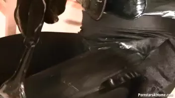 That's One Way To Dye Your Hair... Screencap 69 on sinx.preview.netperv.com