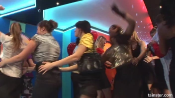 Bikini Beach Balls Part 1 - Cam 4 Screencap 25 on sinx.preview.netperv.com