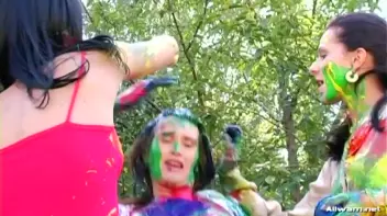 Extreme Finger Painting Goes Eurobabe Brawl Screencap 26 on sinx.preview.netperv.com