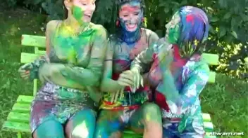 Extreme Finger Painting Goes Eurobabe Brawl Screencap 71 on sinx.preview.netperv.com