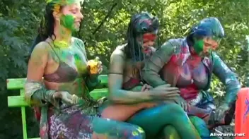 Extreme Finger Painting Goes Eurobabe Brawl Screencap 75 on sinx.preview.netperv.com
