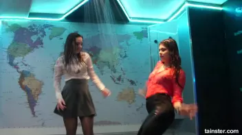 Sensual wet play with hot amateur babes Screencap 29 on sinx.preview.netperv.com