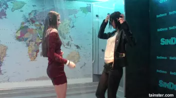 Sensual wet play with hot amateur babes Screencap 51 on sinx.preview.netperv.com