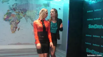 Sensual wet play with hot amateur babes Screencap 73 on sinx.preview.netperv.com