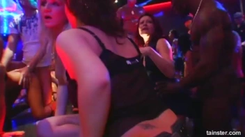 Blue Jean Babes Part 3 Cam 1 Screencap 7 on sinx.preview.netperv.com