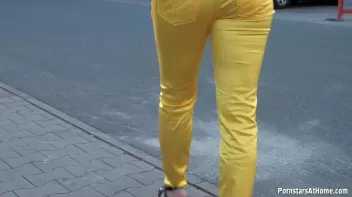 Satisfied Shopper Marks Her Territory! Screencap 1 on sinx.preview.netperv.com