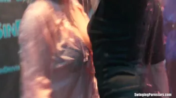 Summer Jam Bang Part 1 - Shower Cam Screencap 2 on sinx.preview.netperv.com