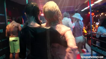 Summer Jam Bang Part 1 - Shower Cam Screencap 31 on sinx.preview.netperv.com