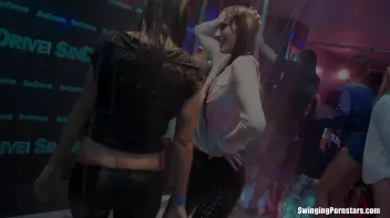 Summer Jam Bang Part 1 - Shower Cam Screencap 46 on sinx.preview.netperv.com