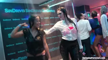 Summer Jam Bang Part 1 - Shower Cam Screencap 56 on sinx.preview.netperv.com