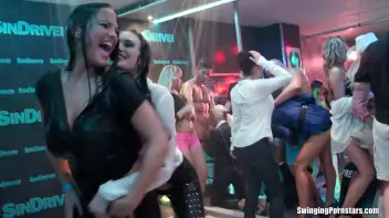 Summer Jam Bang Part 1 - Shower Cam Screencap 60 on sinx.preview.netperv.com