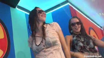 Bikini Beach Balls Part 3 - Cam 4 Screencap 2 on sinx.preview.netperv.com