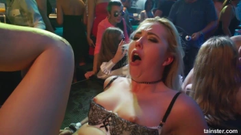 Lezzies - The Femme Fest Part 3 - Cam 1 Screencap 39 on sinx.preview.netperv.com