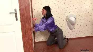 Kety's Insane Pearl Necklace Screencap 11 on sinx.preview.netperv.com