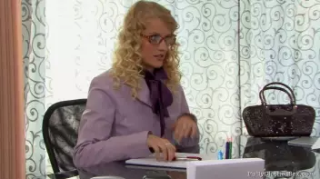 Psychiatrist Truly Worth Her Fee! Screencap 19 on sinx.preview.netperv.com