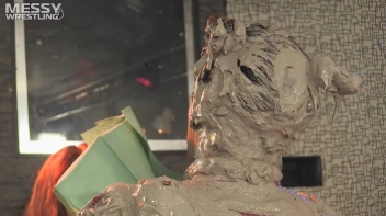 Muddy Wrestling: Raging Regina vs.The Cinnamon Buns Screencap 34 on sinx.preview.netperv.com