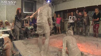 Muddy Wrestling: Raging Regina vs.The Cinnamon Buns Screencap 42 on sinx.preview.netperv.com