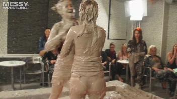 Muddy Wrestling: Raging Regina vs.The Cinnamon Buns Screencap 45 on sinx.preview.netperv.com