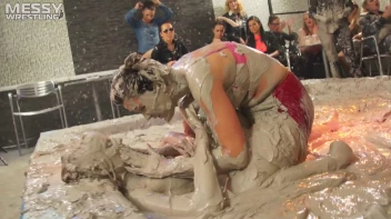Muddy Wrestling: Raging Regina vs.The Cinnamon Buns Screencap 52 on sinx.preview.netperv.com