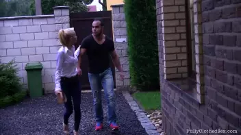 Calling Up A Hunk To Work His Junk! Screencap 8 on sinx.preview.netperv.com