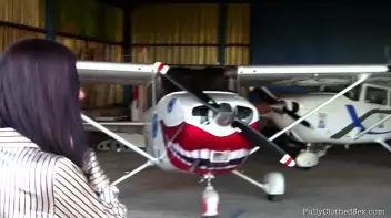 Airplanes Totally Turn Rachel On Screencap 2 on sinx.preview.netperv.com